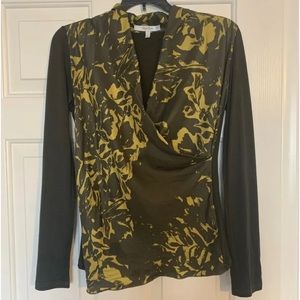 Max Mara Made in Italy Silk virgin wool Print Long Sleeve Wrap Top✨